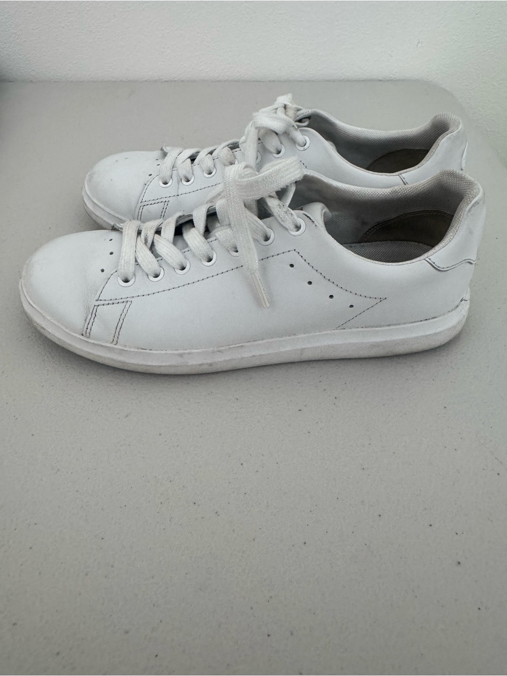 Tory Burch Howell Court White Leather Sneakers 7